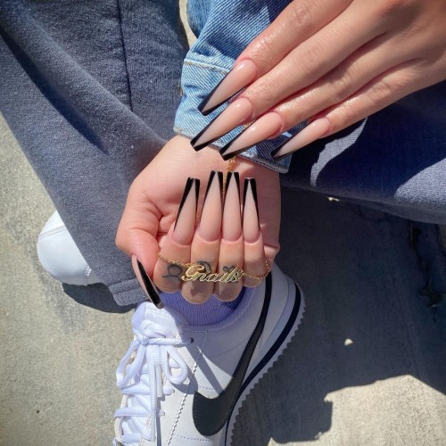 23 Stylish Ways To Wear A Modern French Manicure 2021 V Shaped Black