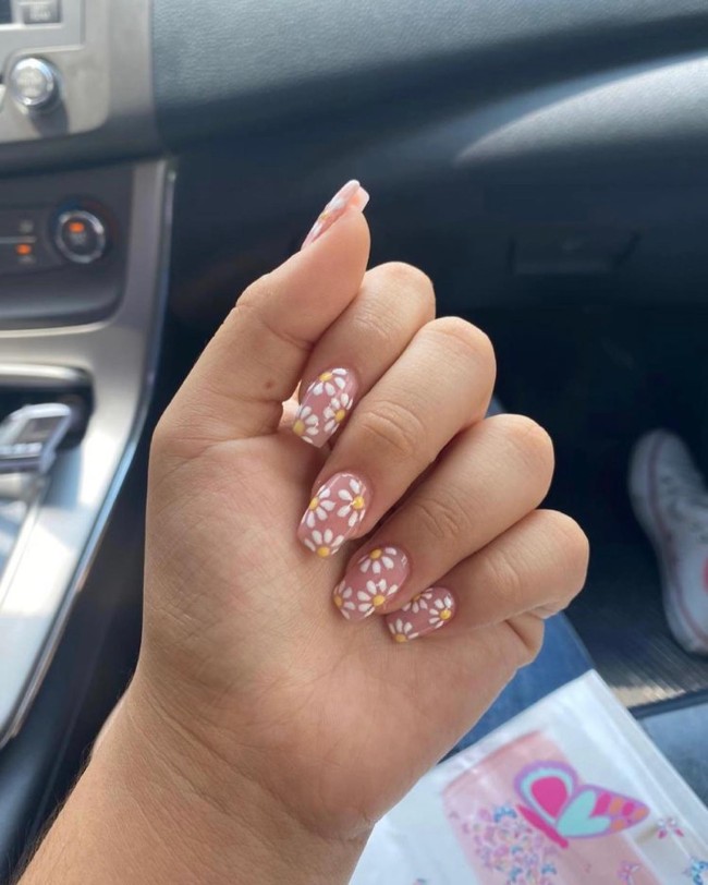 The Prettiest Floral Nail Art Designs Floral Acrylic Nails