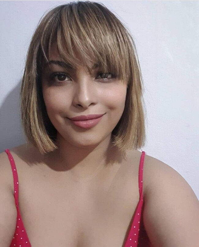 50-cutest-bob-with-bangs-ideas-dark-root-blonde-bob-hairstyle