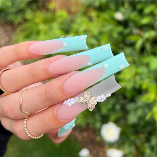 42 Hottest Acrylic Spring Nail Designs — Mint French Nails with Flower