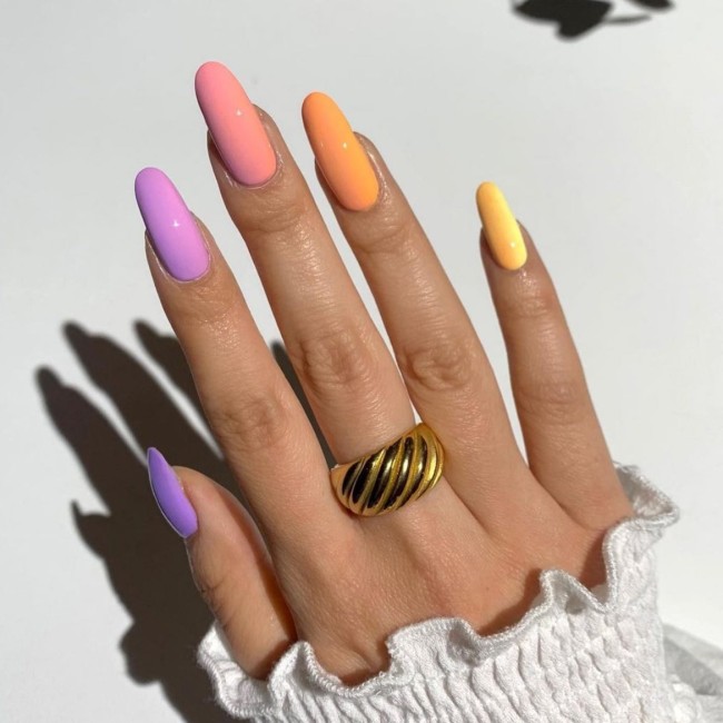 30 Best Spring Nail Colors and Designs — Pastel Gradient Almond Nail Design