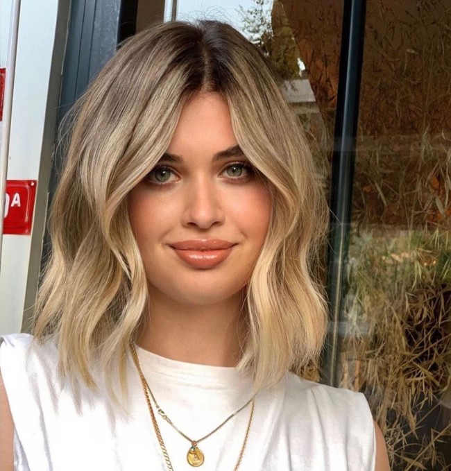 33 Medium Length Blonde Hairstyles 2022 — Textured Lob Haircut 1329