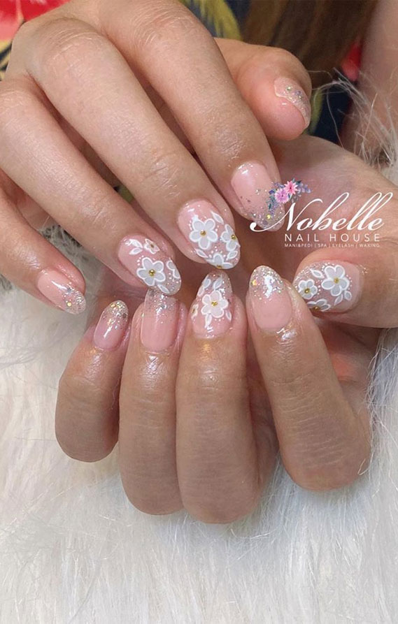 Super cute these floral nail art designs