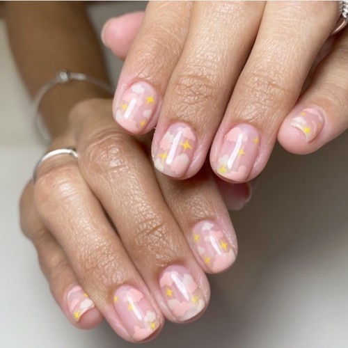 Cloud Nails Pink – Pretty Nail Art for Short Nails