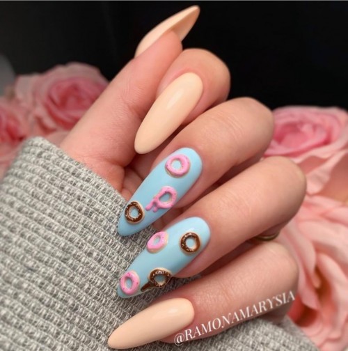 Mix and match donut nail art design – Pretty Spring Nail Art ideas 2021