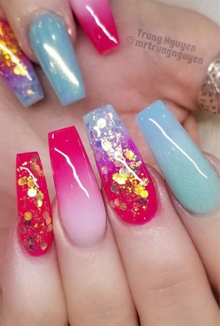 Ombre pink with glitter nail art design