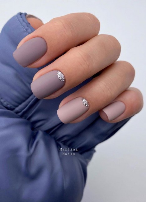 ombre nails, mauve nails, mauve color nails, dark mauve nails, mauve nails design, almond mauve nails, mauve color nail designs, mauve nails with glitter, mauve nails with accent, mauve nail designs