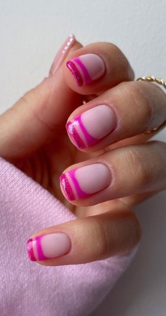 12 Cute & Unique Summer Nail Art Designs : Double Line Tipped Nails