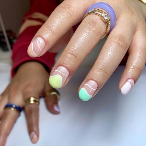 14+ Minimalist Abstract Nail Art For Short Nails : Pastel Abstract Nails