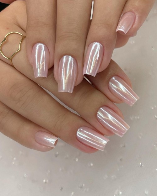 chrome wedding nails, wedding nails 2021, wedding nails for bride 2021, wedding nails 2020 for bride, nude chrome wedding nails, nude chrome nails, nude wedding nails , wedding nails designs, chrome mirror wedding nails, wedding nails beige