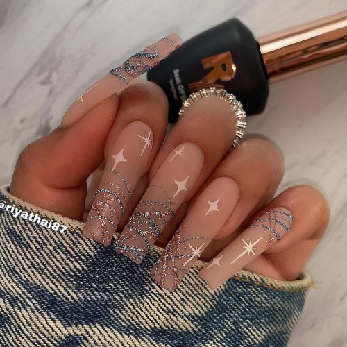 29+ The Best Neutral Nails : Matte Neutral Nails with Shiny Details