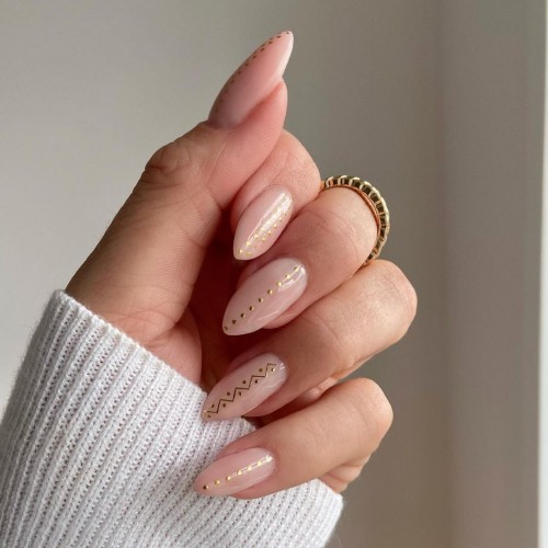 22+ Classy Way To Rock Nude Nails : Nude Nails with Gold Chrome Detail