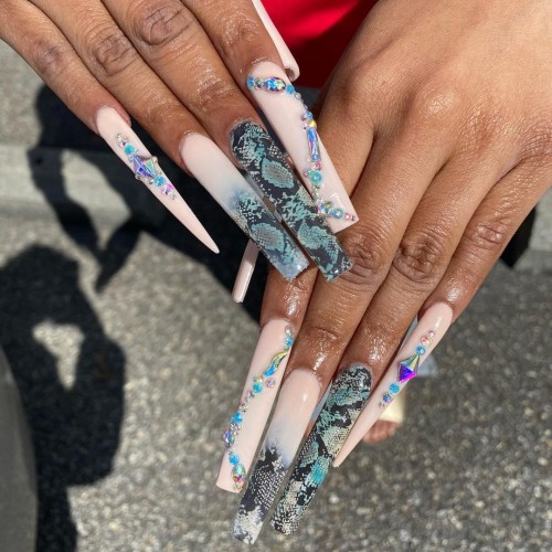 snakeskin nails, snake skin nails, snakeskin nail art designs, snakeskin nail designs, snakeskin nail foil, snake skin nail art, snakeskin acrylic nails, snakeskin ombre nails, nail art designs 2021