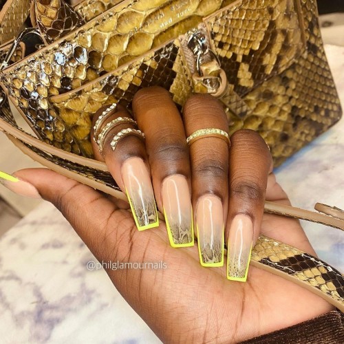 31+ Trendy Summer Nails to Make You Shine : Snakeskin Print Tip Nails with Neon Outline