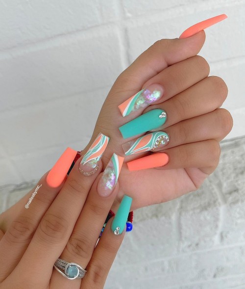 summer nail ideas 2021, summer nail trends 2021, summer nails, short summer nails 2021, summer manicure ideas, bright summer nails 2021, summer nail designs 2021, nail designs for summer, summer nail art 2021, acrylic nail designs for summer