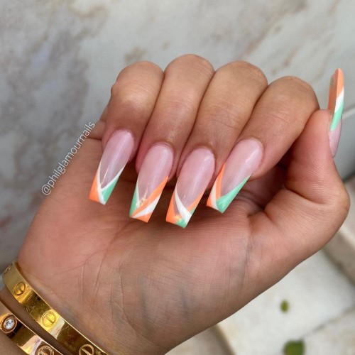 31+ Trendy Summer Nails to Make You Shine : Funky French Tip Nails