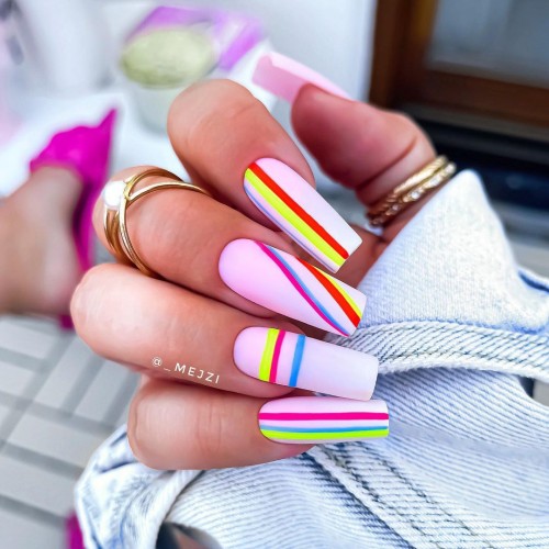 31+ Trendy Summer Nails to Make You Shine : Colorful rainbow colored nail art