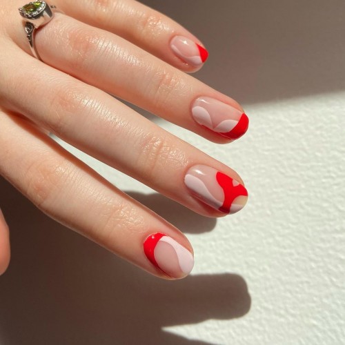 14+ Minimalist Abstract Nail Art For Short Nails : Abstract Red and White Nails