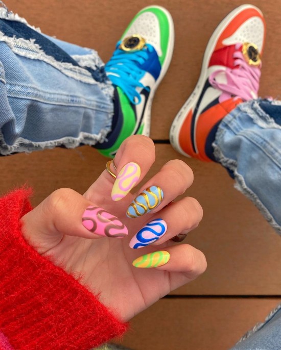 30 Fun Nail Designs for Summer 2021 : Mix and Match Swirl Design Nails