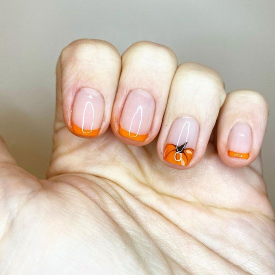 22 Cute Halloween Nail Art Ideas 2021 : Pumpkin & Orange French Tip Short Nails