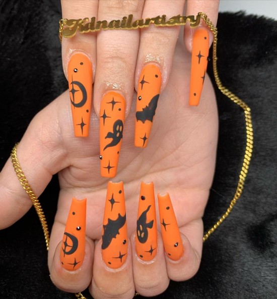 22 Cute Halloween Nail Art Ideas 2021 : Matte Orange Halloween Nails