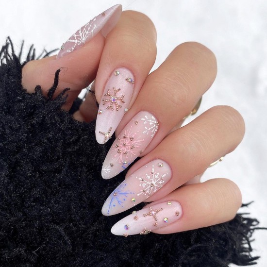 Gold Snowflake on Pink Festive Nails — Christmas Nails Designs