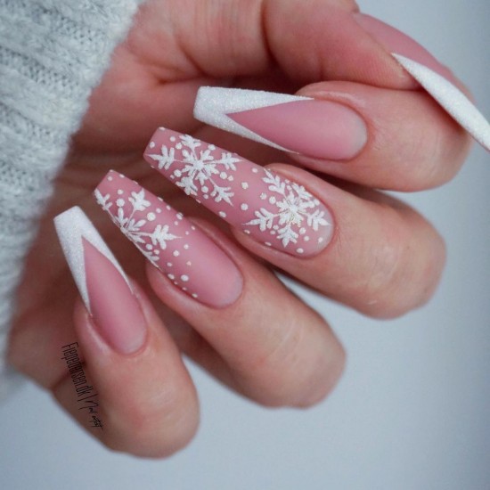 White Snowflake Neutral Festive Nails — Christmas Nails Designs