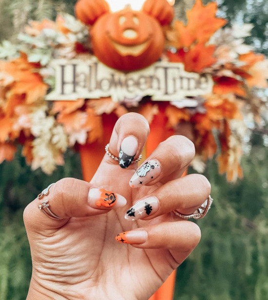 cute halloween nails, disney halloween nails, halloween nails 2021, halloween nail designs 2021