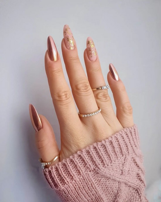 20 Cute Autumn Nails 2021 — Rose Gold Almond Nails