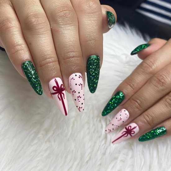 mix and match christmas nails, different design festive nails, christmas nails 2021, holiday christmas nails 2021