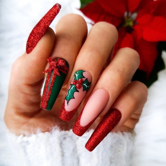 15 Mix and Match Christmas Nail Designs — Shimmery Red and Green Present Christmas Nails