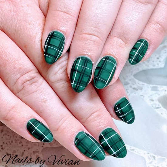 green plaid nail designs, fall nails, fall nails 2021, plaid nails, fall nail trends 2021, fall nail colors 2021, wine color nails, plaid nails coffin