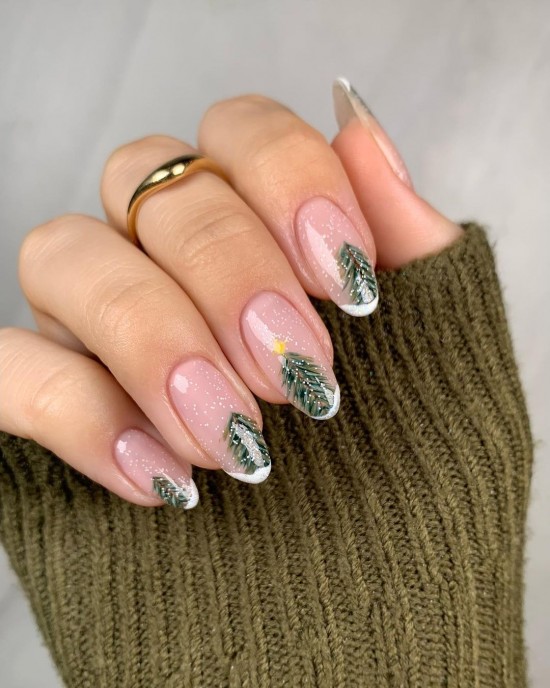 The 25 Prettiest Christmas & Holiday Nails — Christmas Tree Tip Nails