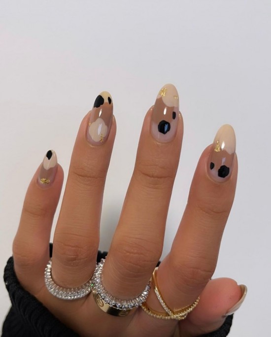 25 Awesome New Year’s Eve Nail Art Ideas : Random Blobs + Gold Leaf Nails