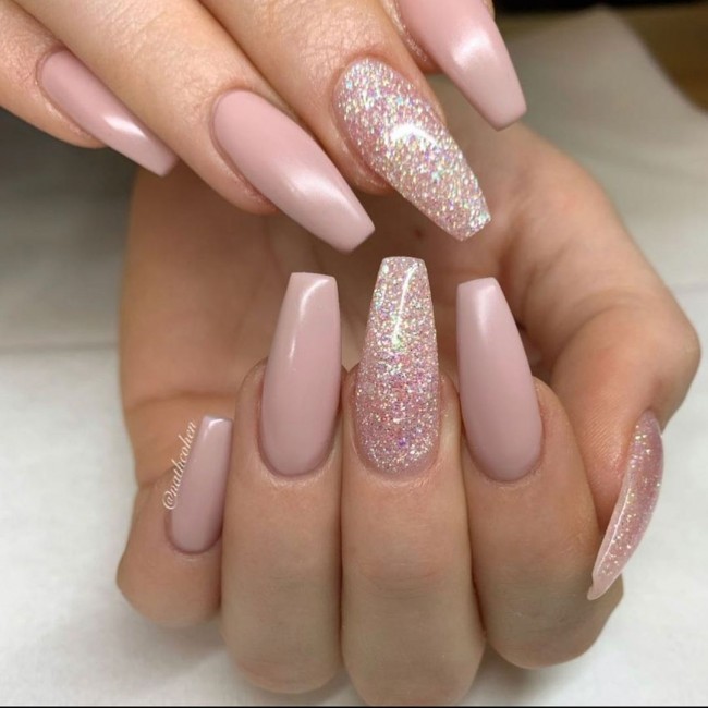 25 Nude Nails with Glitter You’ll Adore : Glitter Mauve Pink Nude Nails