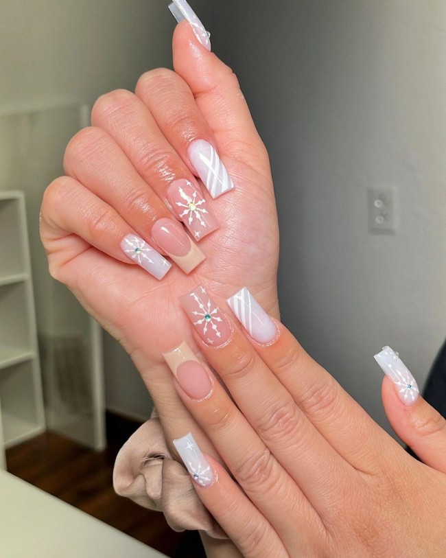 30 White Christmas Nails That Are So Trendy — Mismatched White Christmas Nails