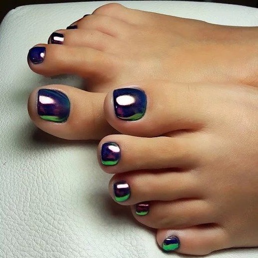 100 Pedicure Colors & Design Ideas — 15