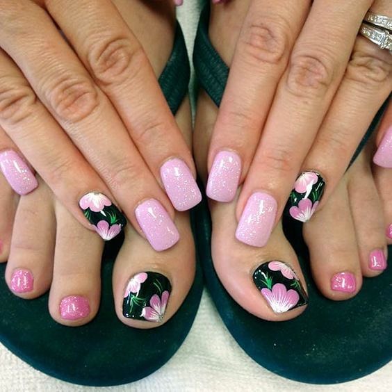 100 Pedicure Colors & Design Ideas — 5