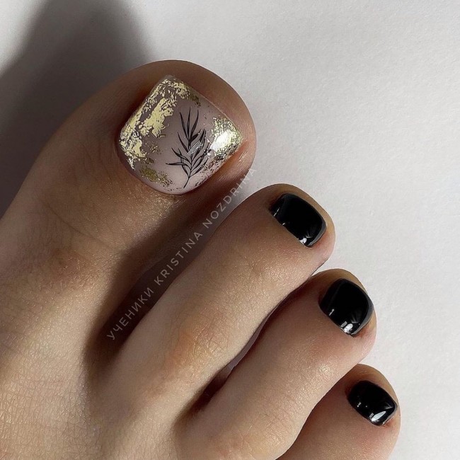 100 Pedicure Colors & Design Ideas — 61.