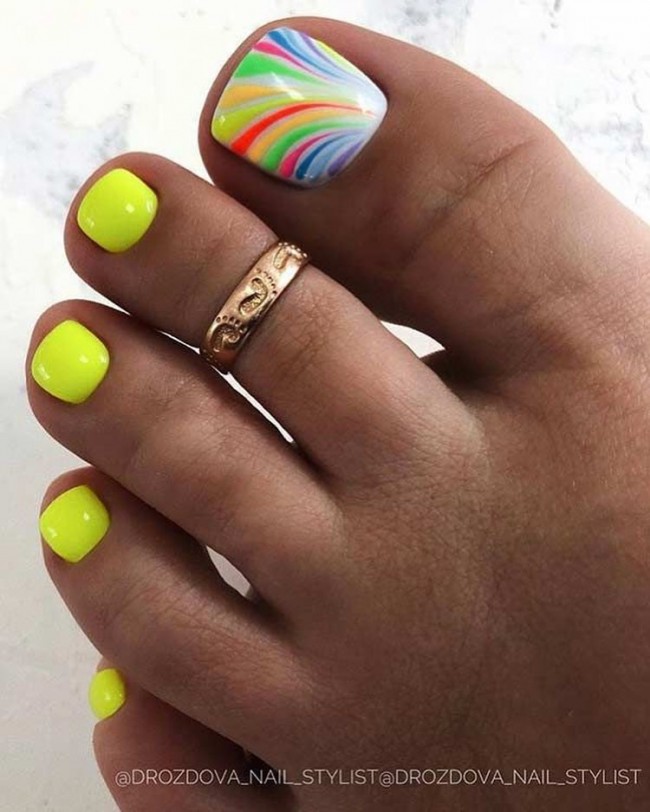 100 Pedicure Colors & Design Ideas — 41