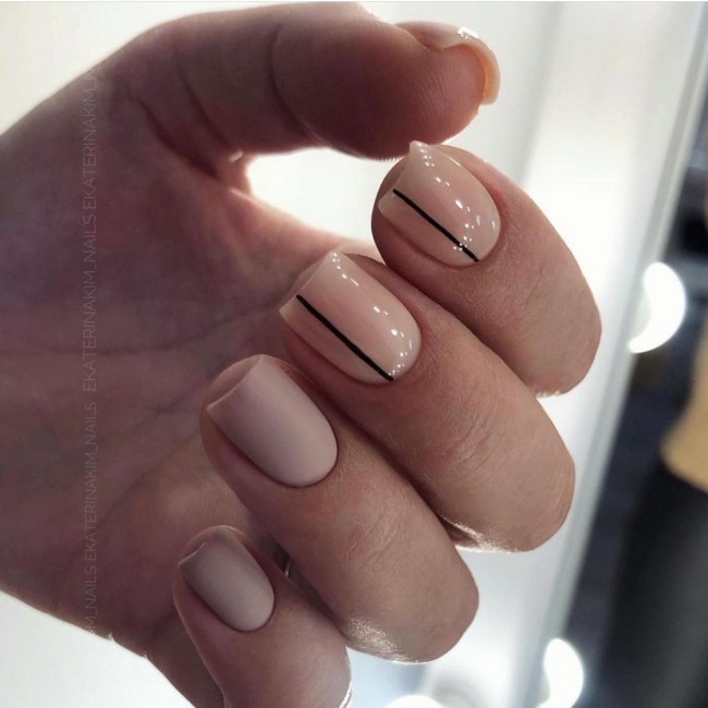 70 Spring Nail Designs 2022 That You Should Try — Glossy and Matte Nude Nails with Black Lines