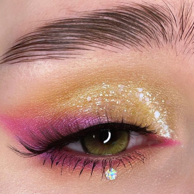 Makeup Looks to Recreate – Gold and Pink Look