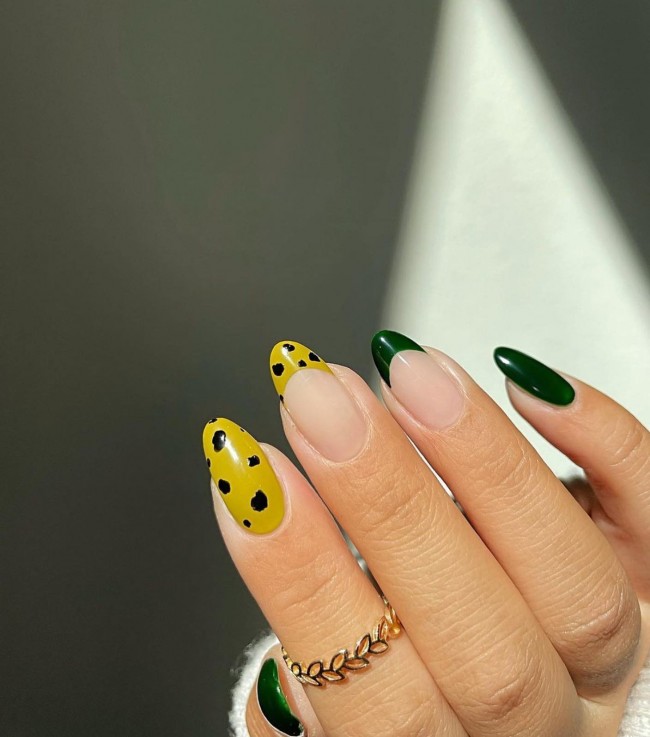 50+ Green Nail Designs To Try This Year — 27