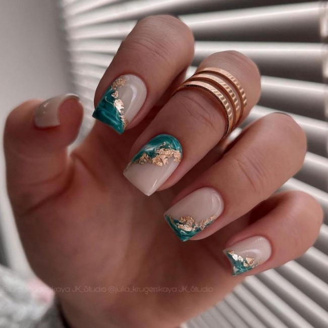 70 Spring Nail Designs 2022 That You Should Try —  Green and Gold Geode Short Nails