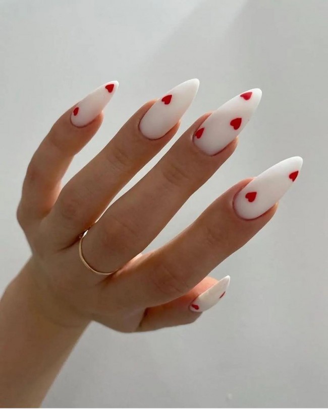 70+ Best Nail Art Ideas for Valentine’s Day Nails — White Nail Art with Red Hearts