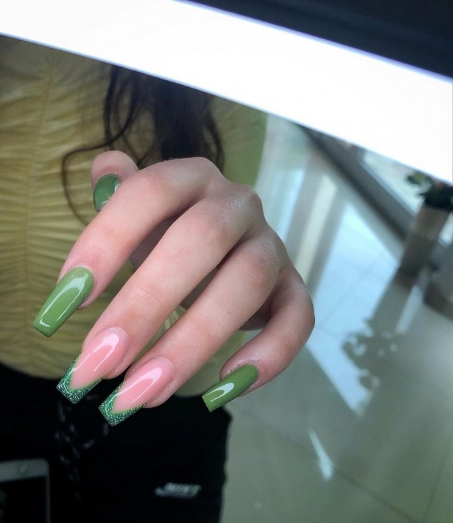 50+ Green Nail Designs To Try This Year — Acrylic Green & Glitter Green Nails