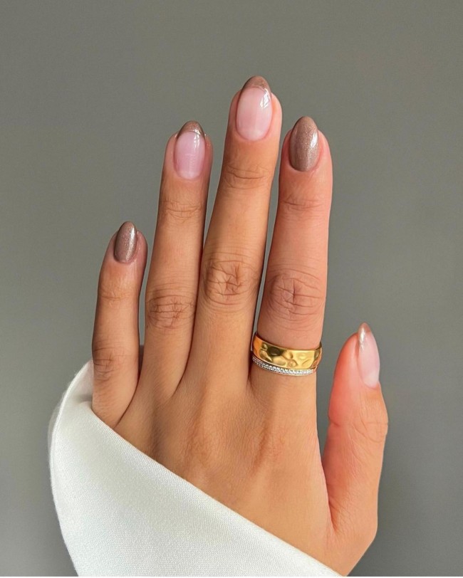 65 Stylish Ways To Wear Nude Nails —  Shimmery Nude Brown Short Nails