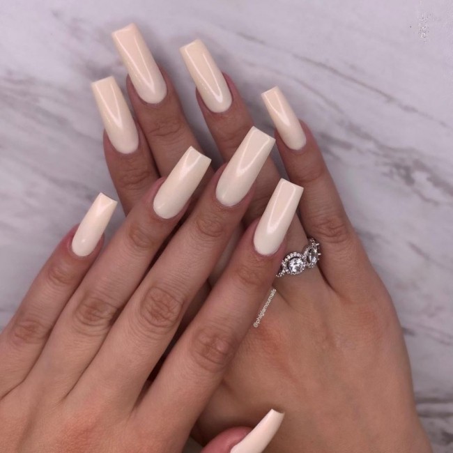 65 Stylish Ways To Wear Nude Nails 65