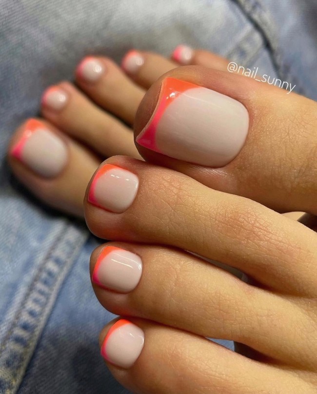 32 Cute Pedicure For Summer  — Ombre Pink and Orange Pedicure