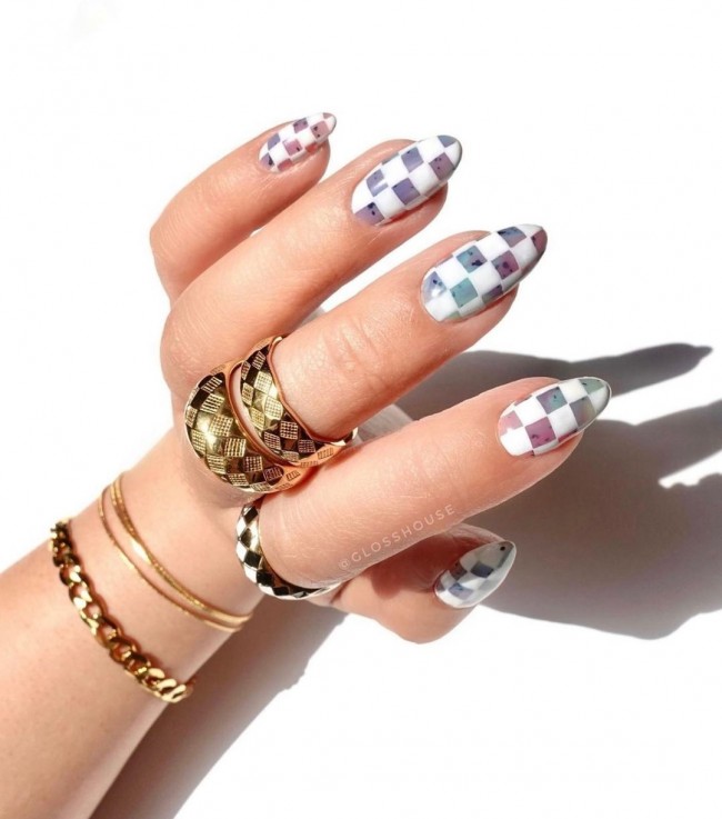 75 The Coolest Checkered Nail Art Designs  — 18